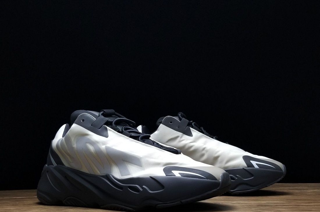 Reps Yeezy Boost 700 MNVN Bone Shoes Shopping (5)